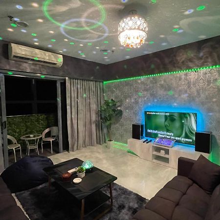 Mercu Summer Suite Klcc With Karaoke & Playstation Kuala Lumpur Buitenkant foto