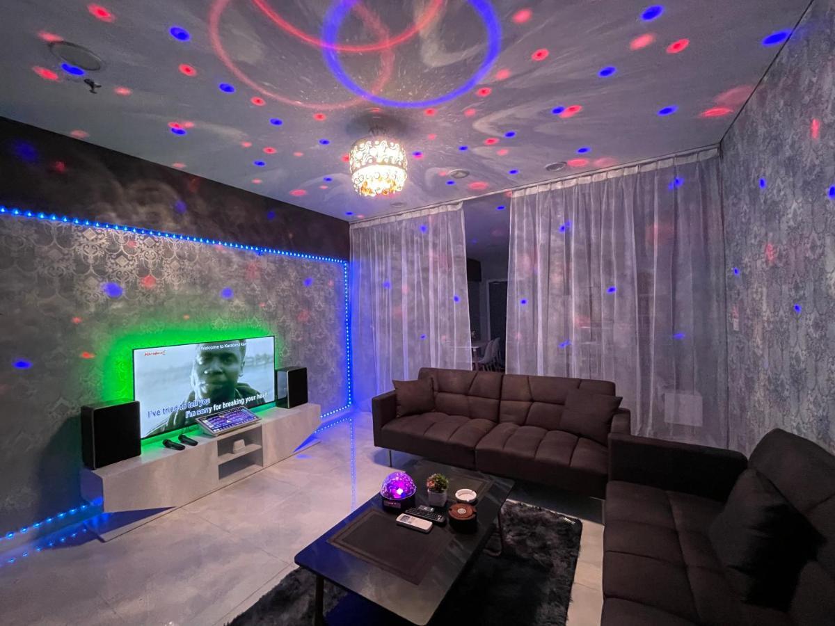 Mercu Summer Suite Klcc With Karaoke & Playstation Kuala Lumpur Buitenkant foto