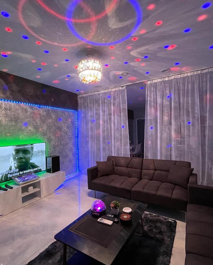 Mercu Summer Suite Klcc With Karaoke & Playstation Kuala Lumpur Buitenkant foto